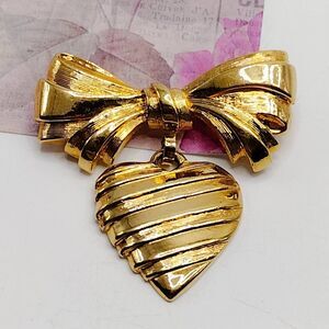 Vintage Avon Heart Bow Pin Gold Brushed Dangle Heart Ribbed Bow